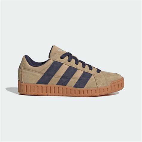 adidas beige lwst shoes.